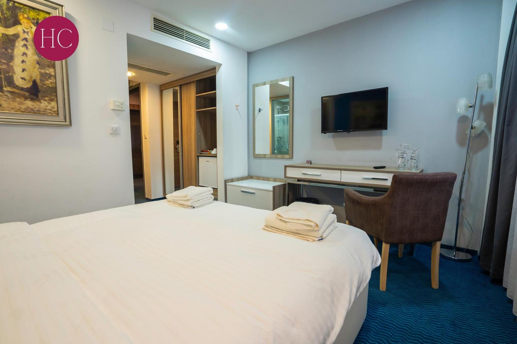 Central Hotel, Fitness And Spa Vinica Exterior photo